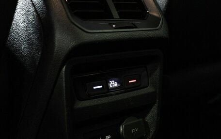 Volkswagen Tiguan II, 2019 год, 2 150 000 рублей, 18 фотография