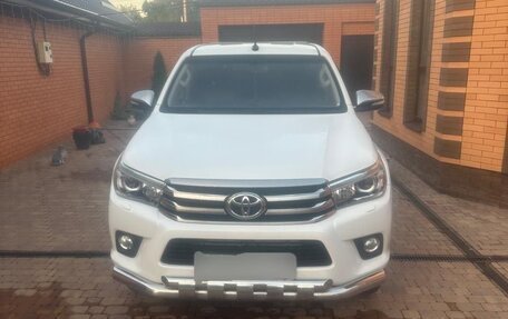 Toyota Hilux VIII, 2017 год, 3 550 000 рублей, 1 фотография