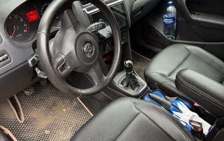 Volkswagen Polo VI (EU Market), 2011 год, 700 000 рублей, 10 фотография
