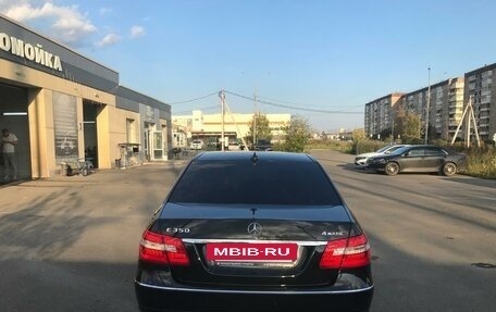 Mercedes-Benz E-Класс, 2012 год, 1 900 000 рублей, 3 фотография