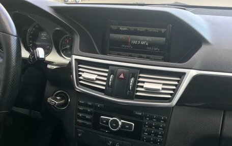 Mercedes-Benz E-Класс, 2012 год, 1 900 000 рублей, 10 фотография