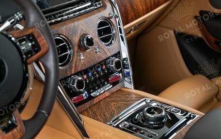 Rolls-Royce Cullinan, 2019 год, 30 900 000 рублей, 10 фотография