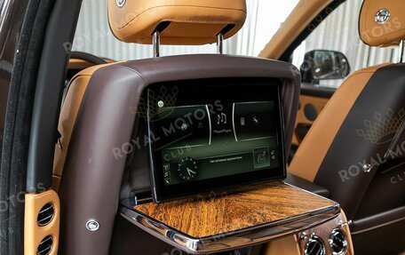 Rolls-Royce Cullinan, 2019 год, 30 900 000 рублей, 21 фотография