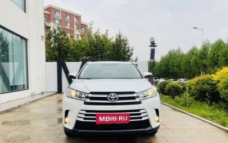 Toyota Highlander III, 2021 год, 2 930 000 рублей, 7 фотография
