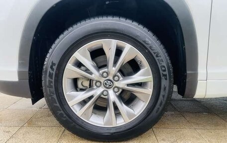 Toyota Highlander III, 2021 год, 2 930 000 рублей, 20 фотография