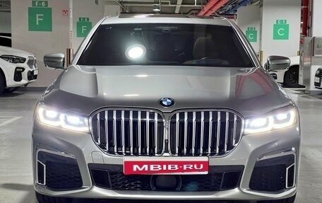 BMW 7 серия, 2022 год, 6 132 000 рублей, 2 фотография