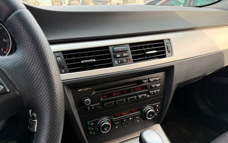 BMW 3 серия, 2011 год, 880 000 рублей, 15 фотография