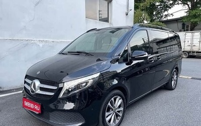 Mercedes-Benz V-Класс, 2022 год, 5 300 000 рублей, 1 фотография