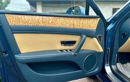 Bentley Flying Spur II, 2015 год, 5 300 000 рублей, 9 фотография