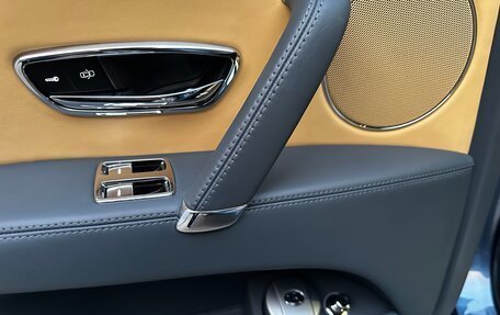 Bentley Flying Spur II, 2015 год, 5 300 000 рублей, 15 фотография