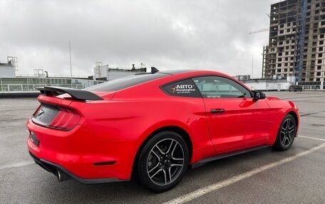 Ford Mustang VI рестайлинг, 2021 год, 3 000 000 рублей, 3 фотография