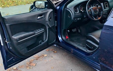 Dodge Charger, 2018 год, 4 800 000 рублей, 11 фотография