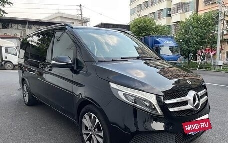 Mercedes-Benz V-Класс, 2022 год, 5 300 000 рублей, 9 фотография