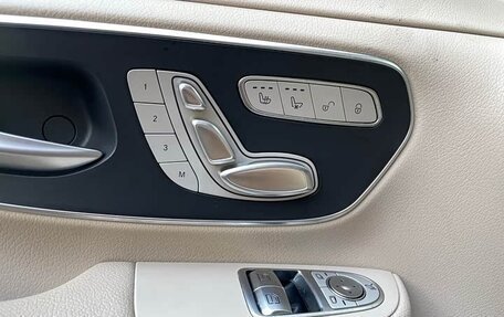 Mercedes-Benz V-Класс, 2022 год, 5 300 000 рублей, 13 фотография