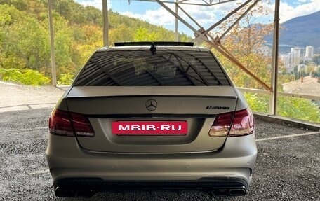 Mercedes-Benz E-Класс, 2015 год, 2 750 000 рублей, 4 фотография