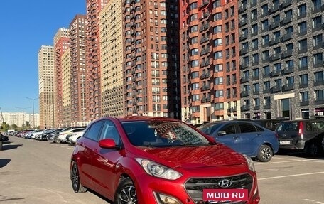 Hyundai i30 II рестайлинг, 2015 год, 899 000 рублей, 3 фотография