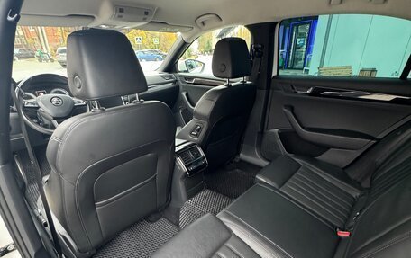 Skoda Superb III рестайлинг, 2016 год, 2 550 000 рублей, 13 фотография