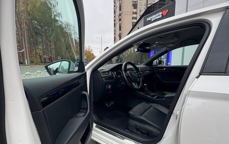 Skoda Superb III рестайлинг, 2016 год, 2 550 000 рублей, 14 фотография