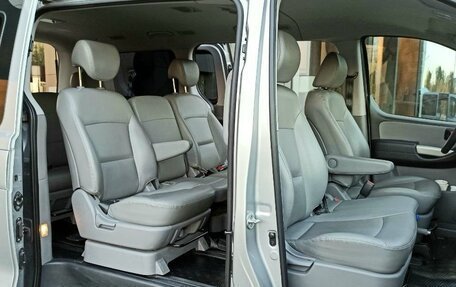 Hyundai Grand Starex Grand Starex I рестайлинг 2, 2016 год, 2 380 000 рублей, 10 фотография