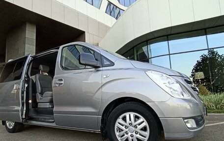Hyundai Grand Starex Grand Starex I рестайлинг 2, 2016 год, 2 380 000 рублей, 8 фотография