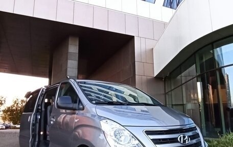 Hyundai Grand Starex Grand Starex I рестайлинг 2, 2016 год, 2 380 000 рублей, 7 фотография