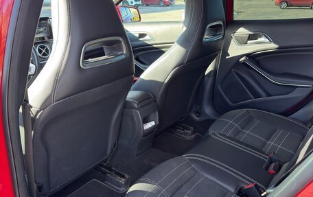 Mercedes-Benz GLA, 2016 год, 2 000 000 рублей, 10 фотография