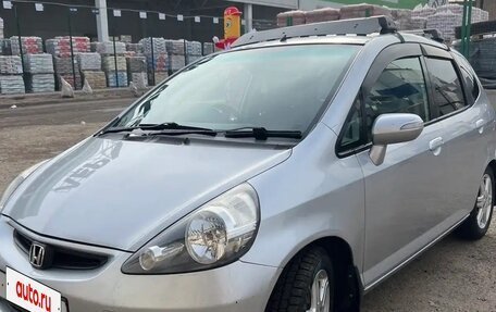 Honda Fit III, 2002 год, 420 000 рублей, 2 фотография