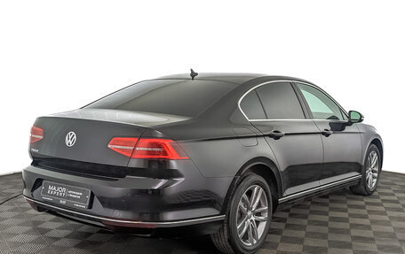 Volkswagen Passat B8 рестайлинг, 2018 год, 1 850 000 рублей, 5 фотография