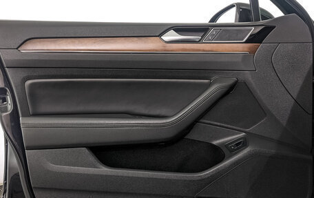 Volkswagen Passat B8 рестайлинг, 2018 год, 1 850 000 рублей, 19 фотография