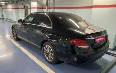 Mercedes-Benz E-Класс, 2019 год, 3 400 000 рублей, 1 фотография