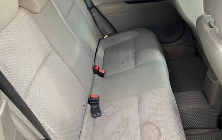 Subaru Forester, 2002 год, 700 000 рублей, 23 фотография