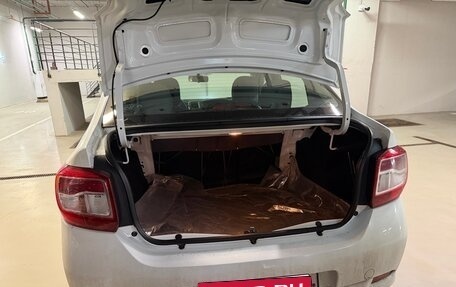 Renault Logan II, 2017 год, 700 000 рублей, 3 фотография