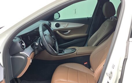 Mercedes-Benz E-Класс, 2022 год, 3 850 000 рублей, 7 фотография