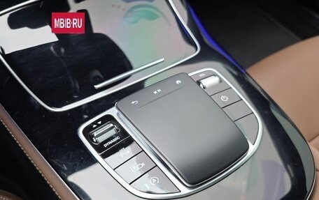 Mercedes-Benz E-Класс, 2022 год, 3 850 000 рублей, 12 фотография