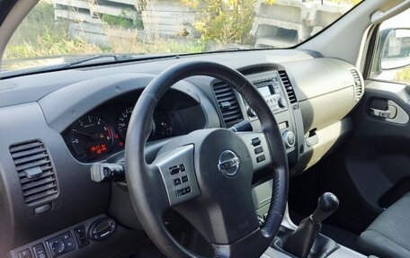 Nissan Navara (Frontier), 2012 год, 1 360 000 рублей, 11 фотография