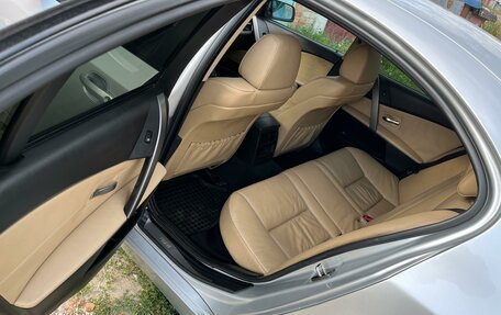 BMW 5 серия, 2004 год, 980 000 рублей, 15 фотография