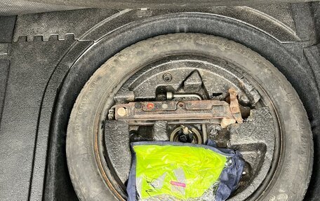 BMW 5 серия, 2004 год, 980 000 рублей, 14 фотография