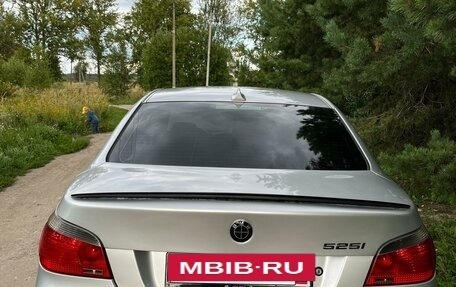 BMW 5 серия, 2004 год, 980 000 рублей, 7 фотография