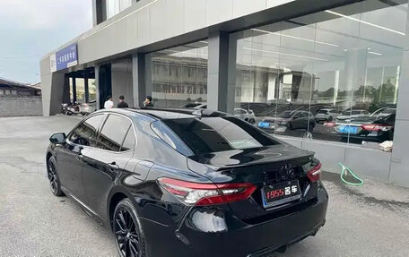 Toyota Camry, 2022 год, 2 850 000 рублей, 4 фотография