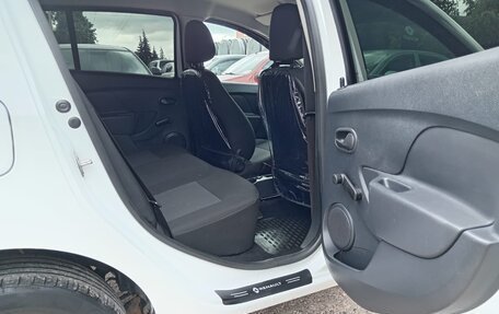 Renault Sandero II рестайлинг, 2017 год, 715 000 рублей, 13 фотография