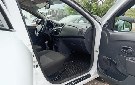 Renault Sandero II рестайлинг, 2017 год, 715 000 рублей, 14 фотография