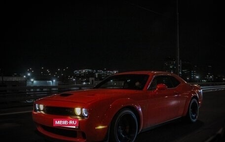 Dodge Challenger III рестайлинг 2, 2022 год, 9 500 000 рублей, 26 фотография