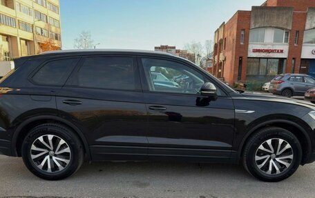 Volkswagen Touareg III, 2018 год, 4 800 000 рублей, 13 фотография