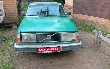 Volvo 240 Series, 1981 год, 110 000 рублей, 1 фотография