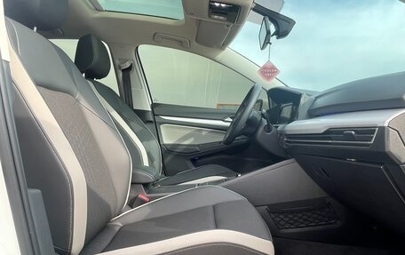 Volkswagen Golf VIII, 2022 год, 1 843 000 рублей, 29 фотография
