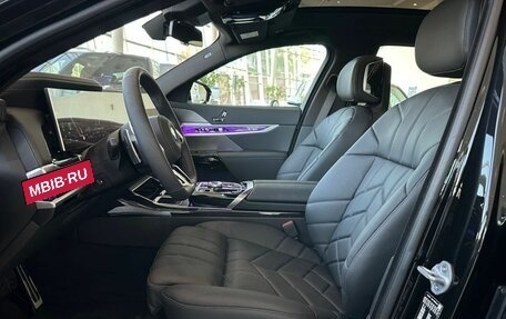 BMW 7 серия, 2025 год, 18 800 000 рублей, 17 фотография