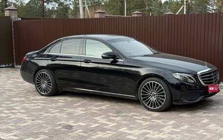Mercedes-Benz E-Класс, 2017 год, 2 800 000 рублей, 1 фотография