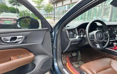 Volvo S60 III, 2022 год, 2 150 000 рублей, 13 фотография