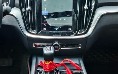 Volvo S60 III, 2022 год, 2 150 000 рублей, 16 фотография