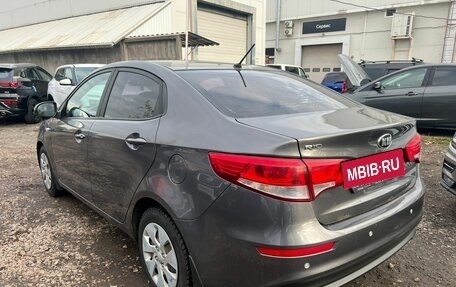 KIA Rio III рестайлинг, 2016 год, 800 000 рублей, 2 фотография